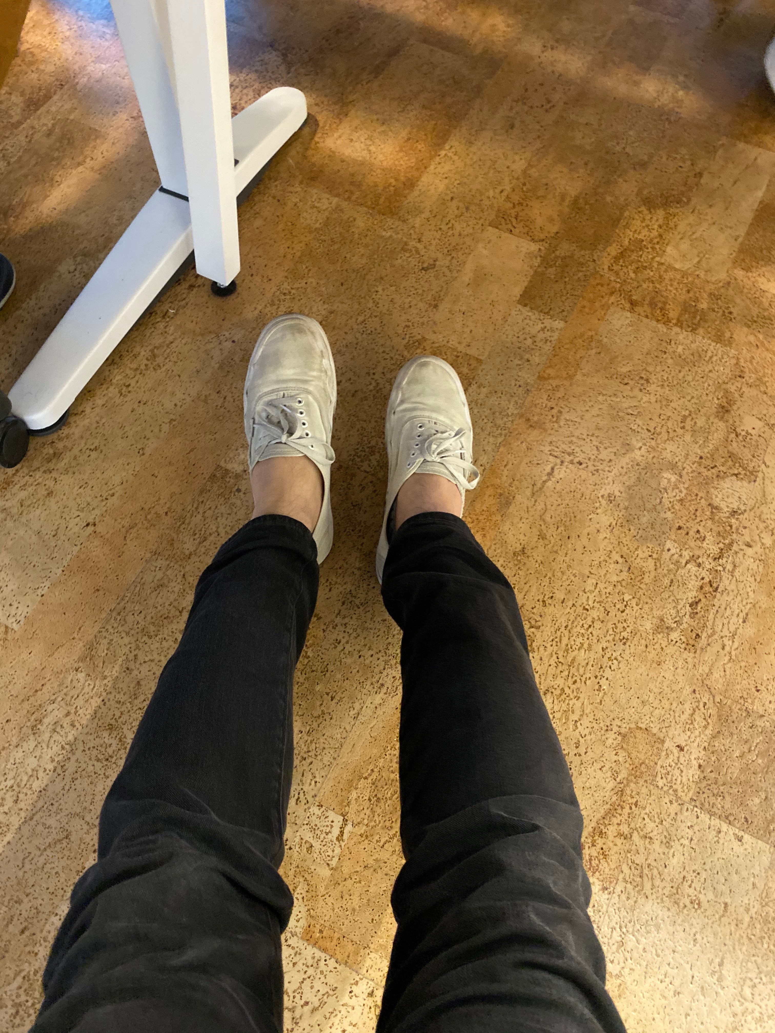 Scotts legs - ABETTERLOOKINGSHOP